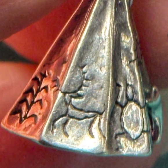 Sterling Silver 925 Teepee Storyteller Charm Pendant Buffalo Sun Hunter Signed - Picture 4 of 9
